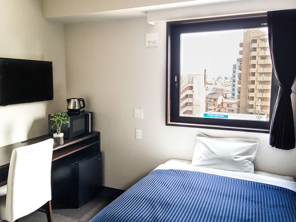 Hotel Livemax Kasai Ekimae Токіо Екстер'єр фото
