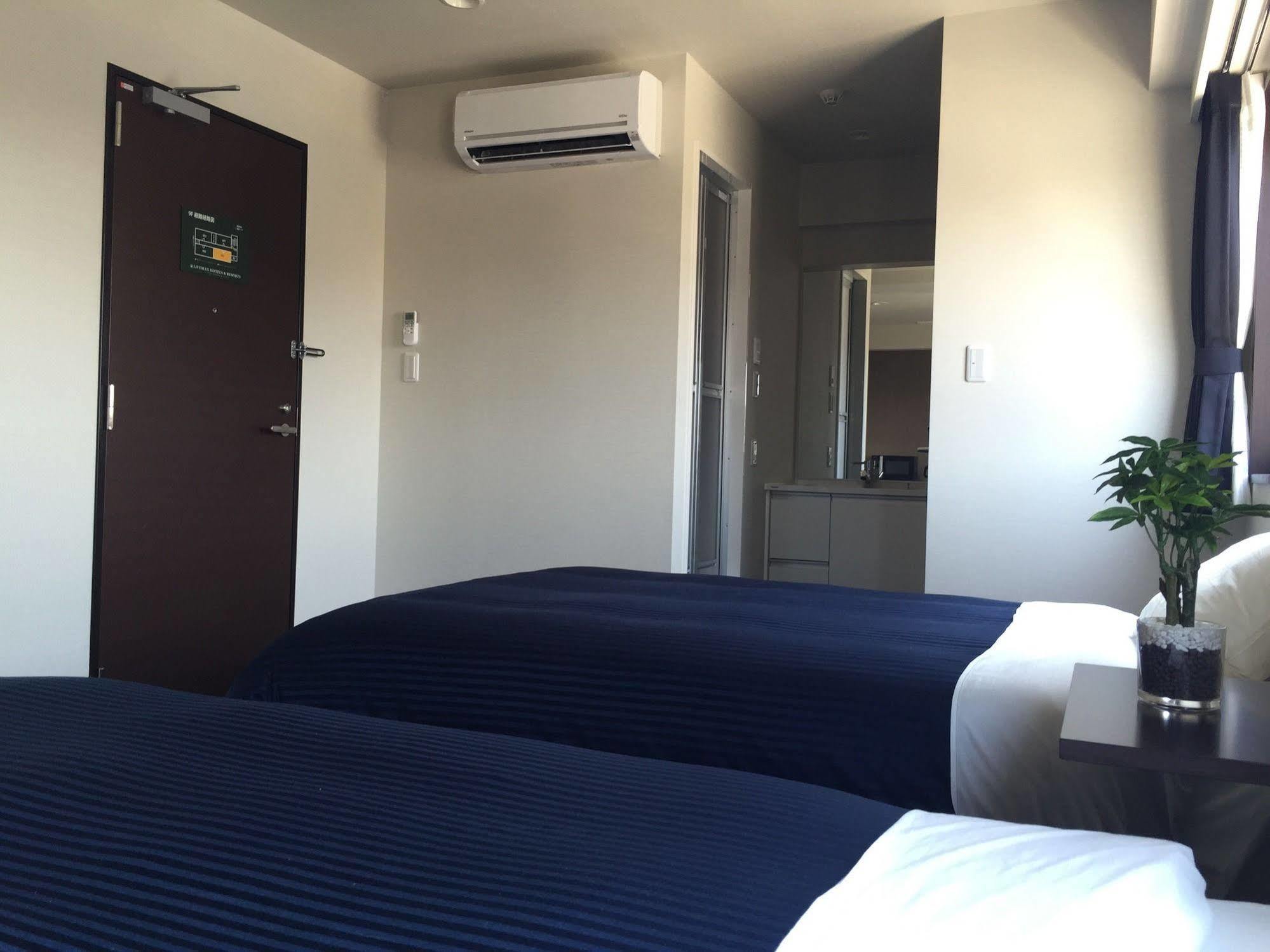 Hotel Livemax Kasai Ekimae Токіо Екстер'єр фото